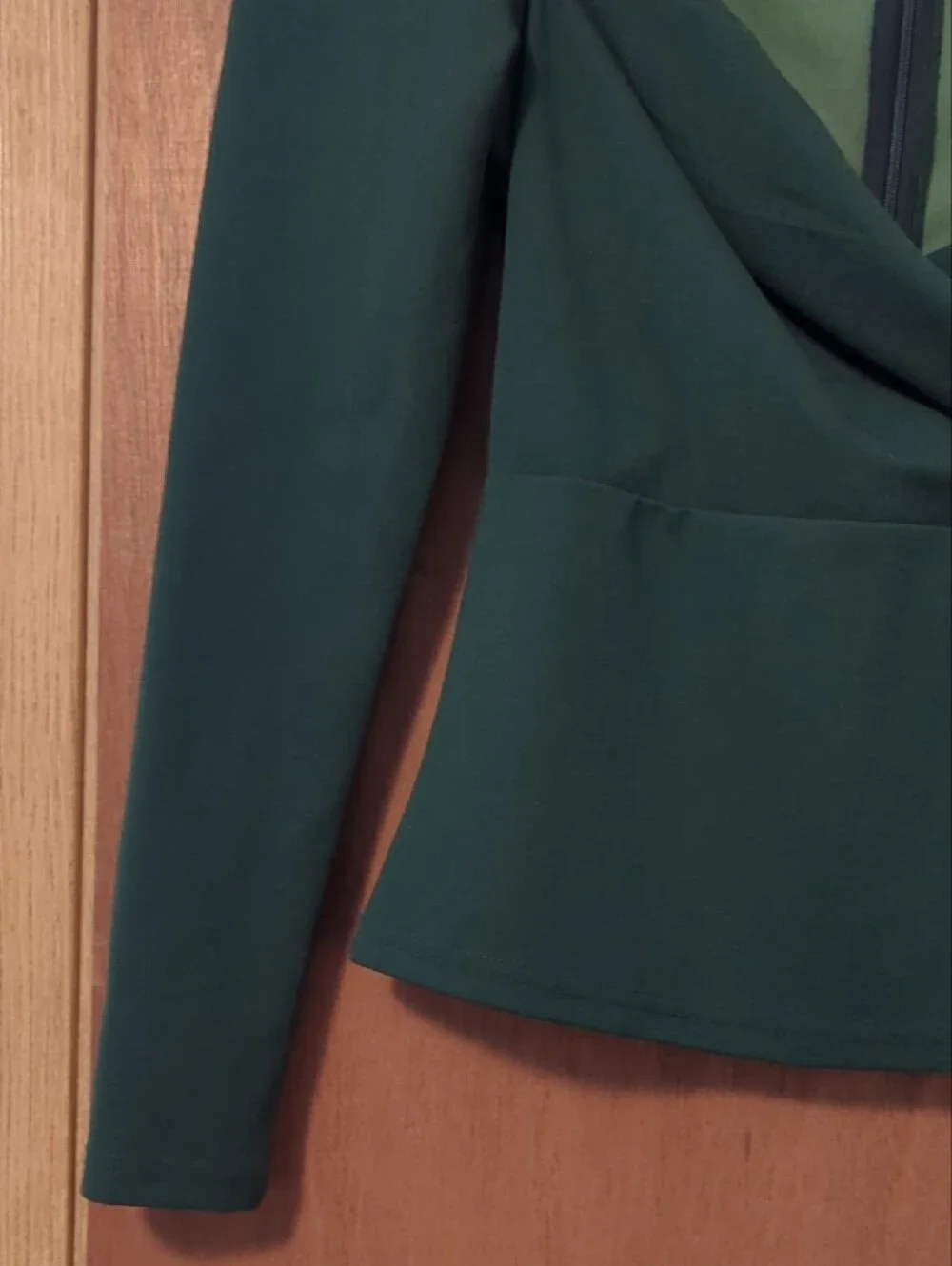 SHEIN Dark Green Long Sleeve Puff Shoulder Top